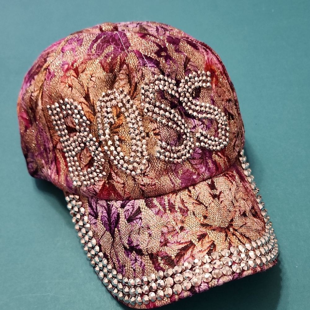 Nollia Womans Hat